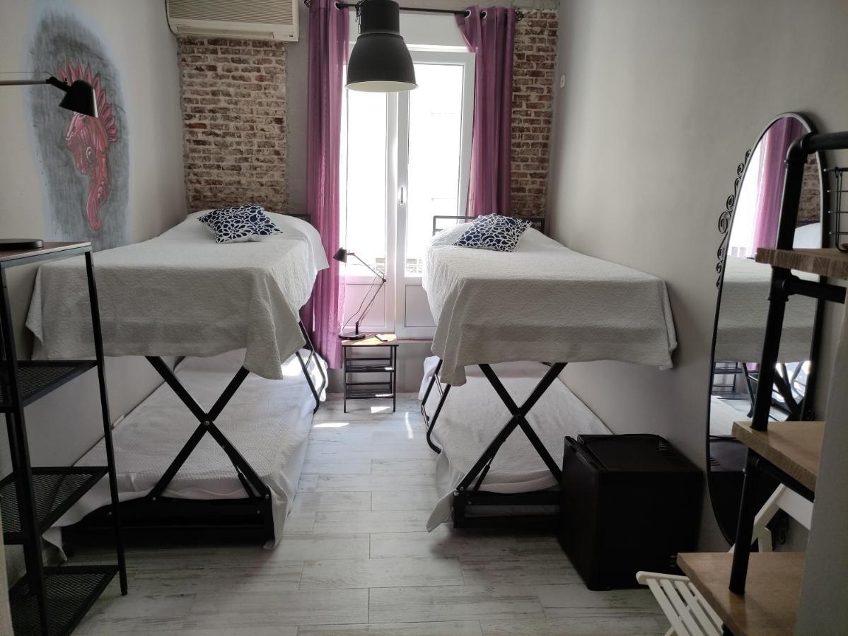 Hostal Hispalense Madrid Exterior photo