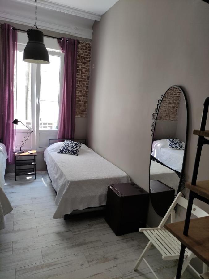 Hostal Hispalense Madrid Exterior photo