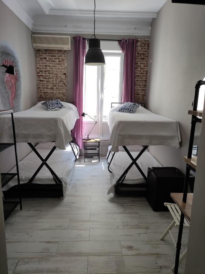 Hostal Hispalense Madrid Exterior photo