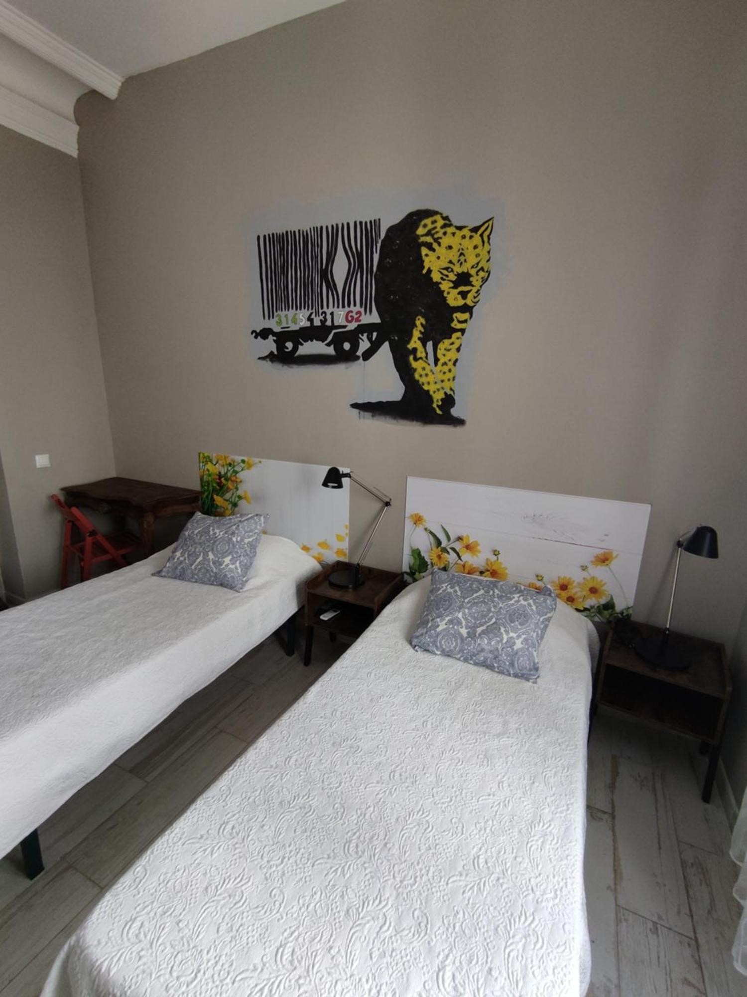 Hostal Hispalense Madrid Exterior photo