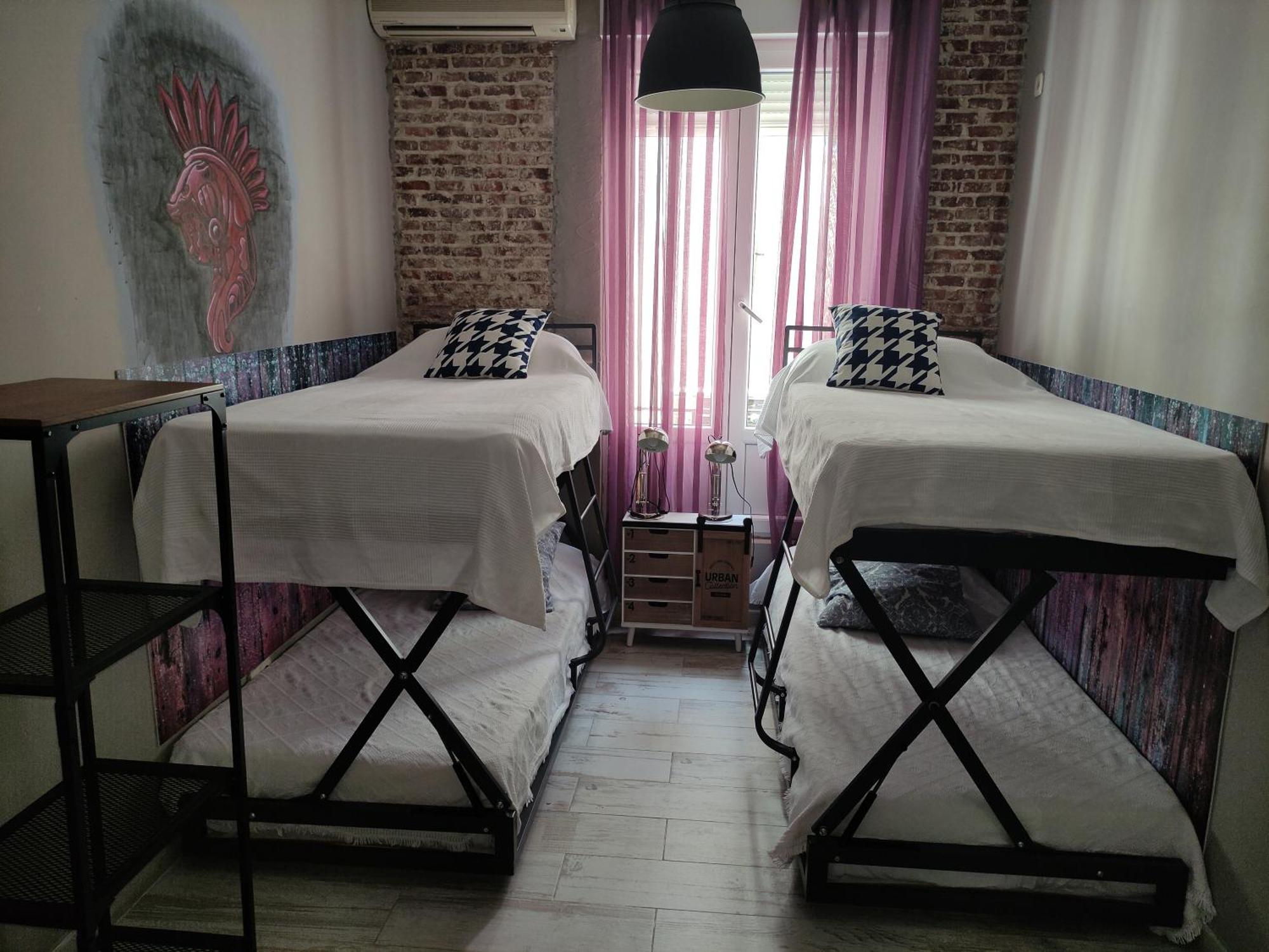 Hostal Hispalense Madrid Exterior photo