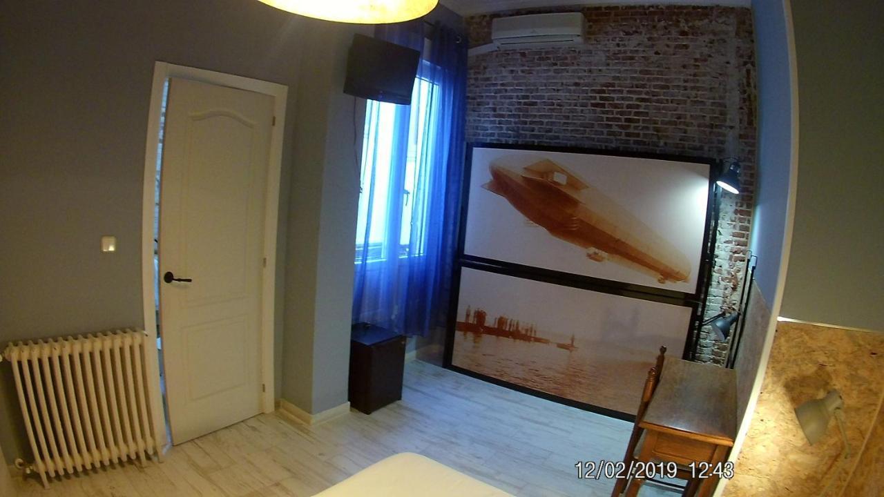 Hostal Hispalense Madrid Exterior photo
